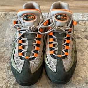 Men’s size 11.5 used Nike Air Max